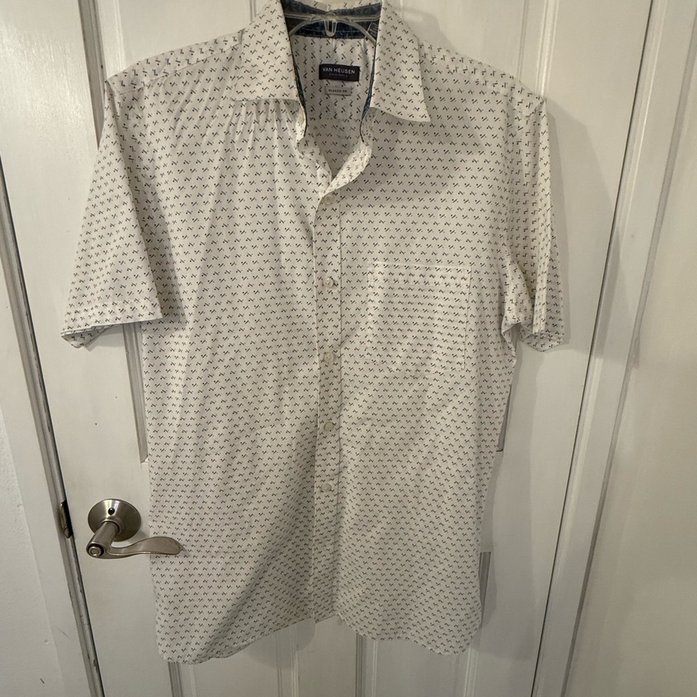 Van Heusen White Casual Button Down Shirt